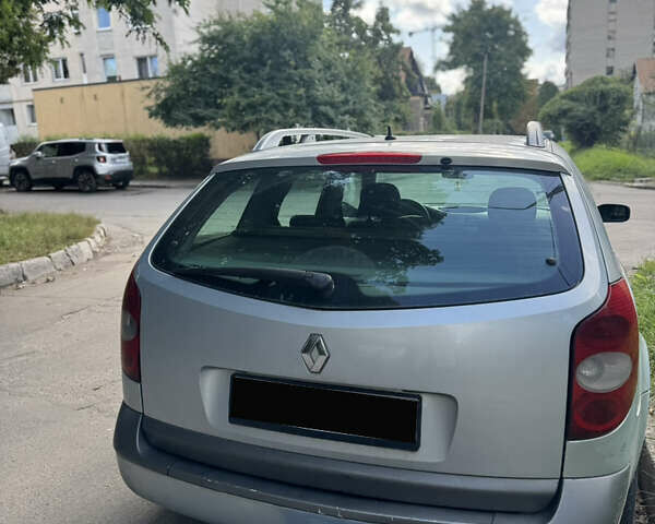 Сірий Рено Лагуна, об'ємом двигуна 1.9 л та пробігом 425 тис. км за 3000 $, фото 1 на Automoto.ua