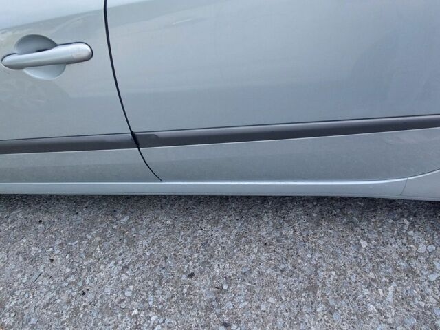 Серый Рено Лагуна, объемом двигателя 2 л и пробегом 370 тыс. км за 3800 $, фото 8 на Automoto.ua