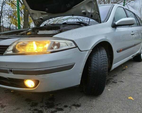 Серый Рено Лагуна, объемом двигателя 1.9 л и пробегом 221 тыс. км за 1700 $, фото 1 на Automoto.ua