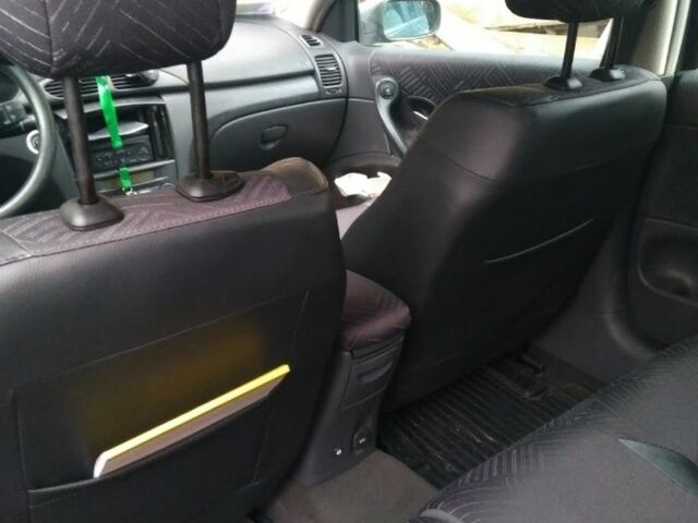 Серый Рено Лагуна, объемом двигателя 1.9 л и пробегом 340 тыс. км за 3500 $, фото 2 на Automoto.ua