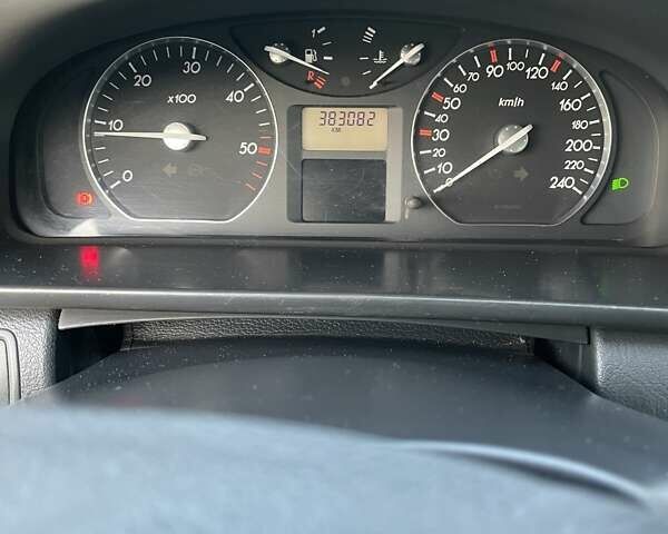 Серый Рено Лагуна, объемом двигателя 1.9 л и пробегом 383 тыс. км за 3600 $, фото 10 на Automoto.ua