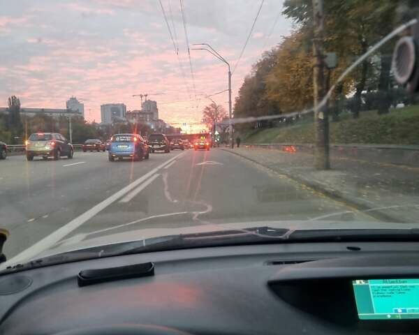 Рено Лагуна 2004 в Киеве на Automoto.ua Серый Рено Лагуна, объемом двигателя 2 л и пробегом 375 тыс. км за 3000 $, фото 14 на Automoto.ua