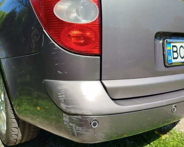 Серый Рено Лагуна, объемом двигателя 2.2 л и пробегом 301 тыс. км за 4800 $, фото 9 на Automoto.ua