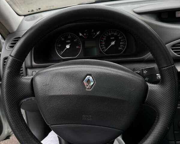 Серый Рено Лагуна, объемом двигателя 1.87 л и пробегом 303 тыс. км за 4500 $, фото 6 на Automoto.ua