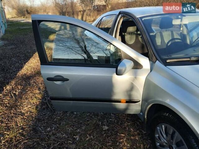 Серый Рено Лагуна, объемом двигателя 1.6 л и пробегом 94 тыс. км за 4700 $, фото 10 на Automoto.ua