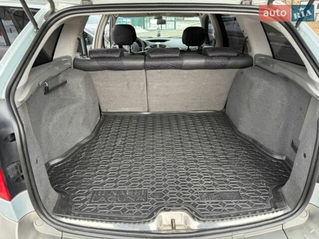 Сірий Рено Лагуна, об'ємом двигуна 2 л та пробігом 52 тис. км за 4800 $, фото 20 на Automoto.ua