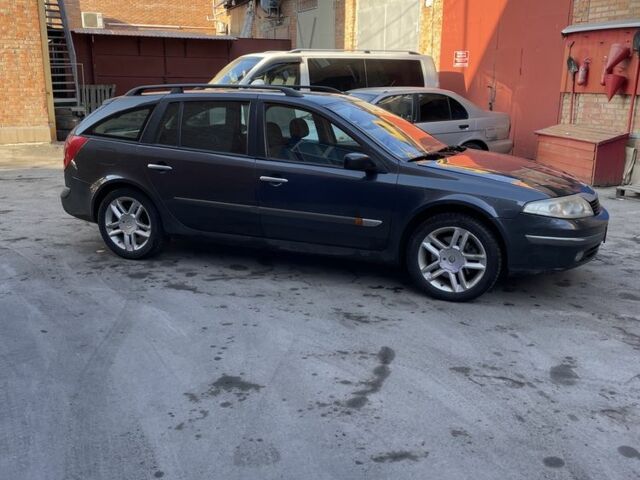 Серый Рено Лагуна, объемом двигателя 2.2 л и пробегом 330 тыс. км за 3500 $, фото 2 на Automoto.ua