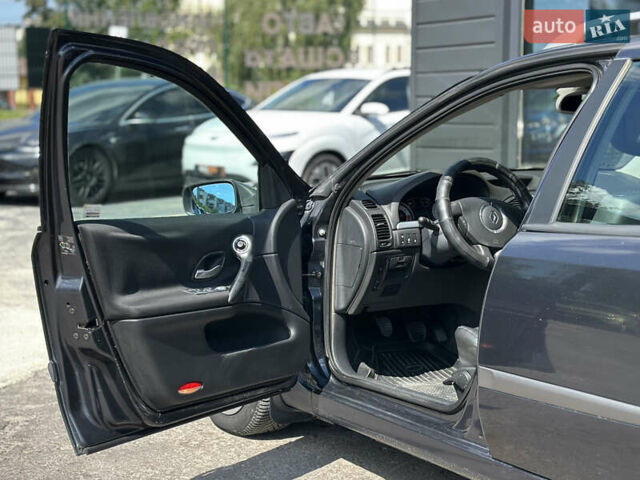 Серый Рено Лагуна, объемом двигателя 1.87 л и пробегом 287 тыс. км за 3999 $, фото 22 на Automoto.ua