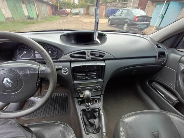 Рено Лагуна 2005 в Кривом Роге на Automoto.ua Серый Рено Лагуна, объемом двигателя 1.9 л и пробегом 343 тыс. км за 3500 $, фото 13 на Automoto.ua
