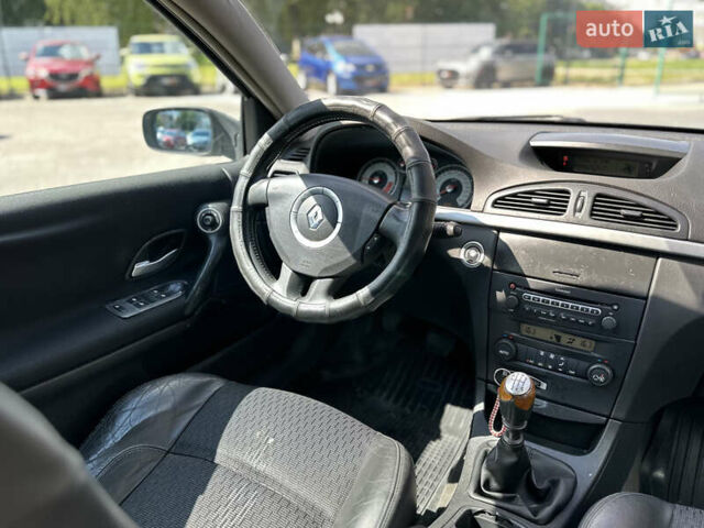 Серый Рено Лагуна, объемом двигателя 1.87 л и пробегом 287 тыс. км за 3999 $, фото 31 на Automoto.ua