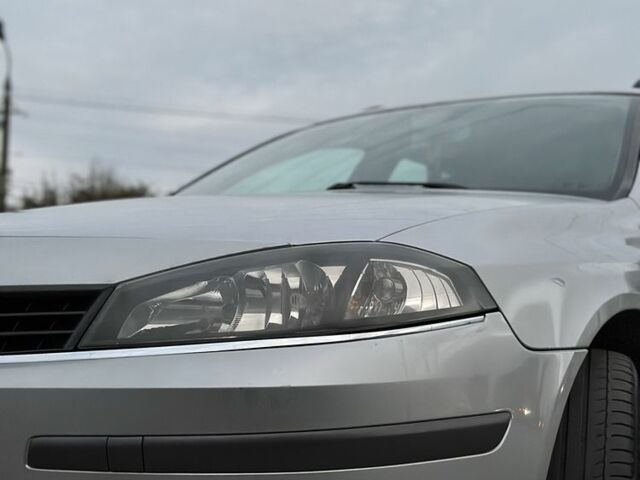 Серый Рено Лагуна, объемом двигателя 1.6 л и пробегом 269 тыс. км за 3999 $, фото 7 на Automoto.ua