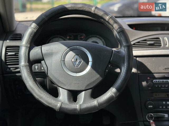 Серый Рено Лагуна, объемом двигателя 1.87 л и пробегом 287 тыс. км за 3999 $, фото 33 на Automoto.ua