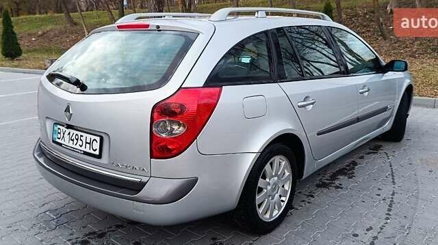 Серый Рено Лагуна, объемом двигателя 2 л и пробегом 300 тыс. км за 4700 $, фото 6 на Automoto.ua