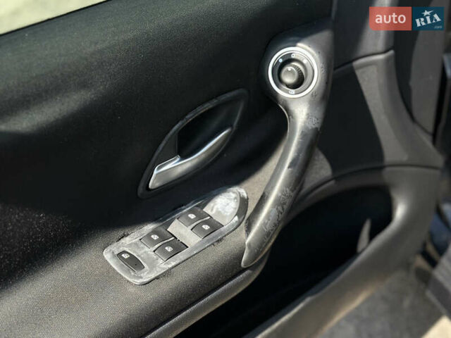 Серый Рено Лагуна, объемом двигателя 1.87 л и пробегом 287 тыс. км за 3999 $, фото 24 на Automoto.ua