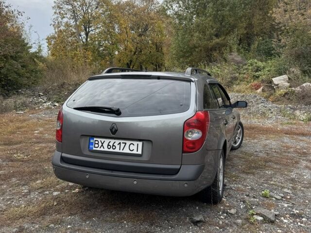Рено Лагуна 2005 в Хмельницком на Automoto.ua Серый Рено Лагуна, объемом двигателя 2.2 л и пробегом 303 тыс. км за 4300 $, фото 6 на Automoto.ua