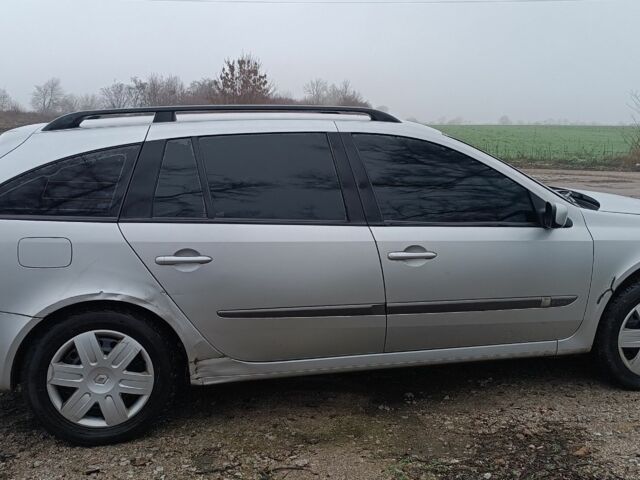 Серый Рено Лагуна, объемом двигателя 2 л и пробегом 325 тыс. км за 4350 $, фото 3 на Automoto.ua