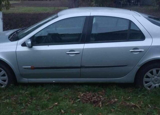 Серый Рено Лагуна, объемом двигателя 0 л и пробегом 2 тыс. км за 834 $, фото 3 на Automoto.ua