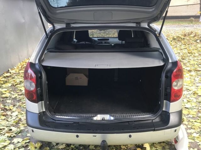 Серый Рено Лагуна, объемом двигателя 1.9 л и пробегом 410 тыс. км за 4700 $, фото 9 на Automoto.ua