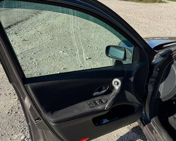 Серый Рено Лагуна, объемом двигателя 1.87 л и пробегом 375 тыс. км за 4300 $, фото 14 на Automoto.ua