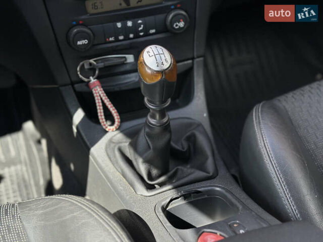 Серый Рено Лагуна, объемом двигателя 1.87 л и пробегом 287 тыс. км за 3999 $, фото 40 на Automoto.ua