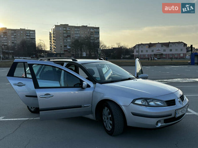 Серый Рено Лагуна, объемом двигателя 1.6 л и пробегом 266 тыс. км за 3999 $, фото 2 на Automoto.ua