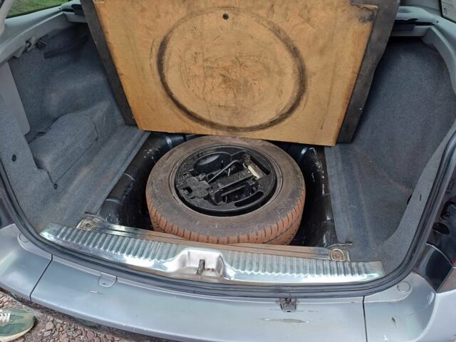 Рено Лагуна 2005 в Кривом Роге на Automoto.ua Серый Рено Лагуна, объемом двигателя 1.9 л и пробегом 343 тыс. км за 3500 $, фото 11 на Automoto.ua