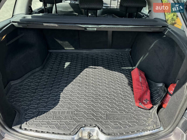 Серый Рено Лагуна, объемом двигателя 1.87 л и пробегом 287 тыс. км за 3999 $, фото 17 на Automoto.ua