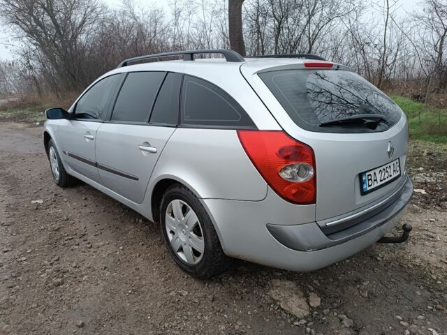 Серый Рено Лагуна, объемом двигателя 2 л и пробегом 325 тыс. км за 4350 $, фото 6 на Automoto.ua