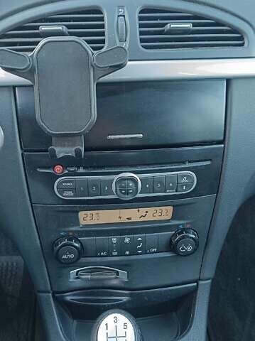 Серый Рено Лагуна, объемом двигателя 2 л и пробегом 300 тыс. км за 4700 $, фото 9 на Automoto.ua