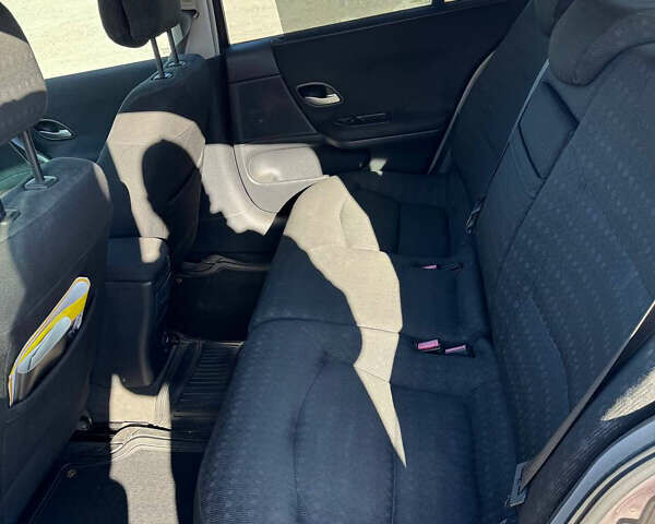 Серый Рено Лагуна, объемом двигателя 1.87 л и пробегом 375 тыс. км за 4300 $, фото 17 на Automoto.ua