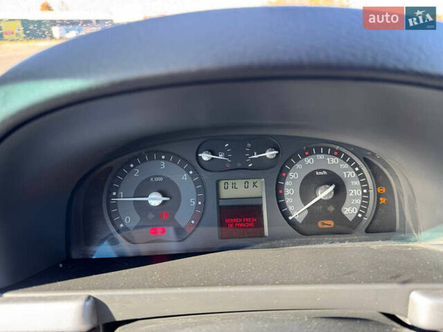 Серый Рено Лагуна, объемом двигателя 1.87 л и пробегом 375 тыс. км за 4300 $, фото 12 на Automoto.ua