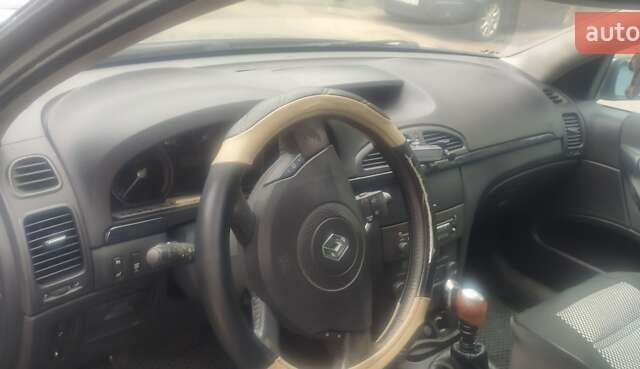 Серый Рено Лагуна, объемом двигателя 2.19 л и пробегом 274 тыс. км за 2800 $, фото 9 на Automoto.ua