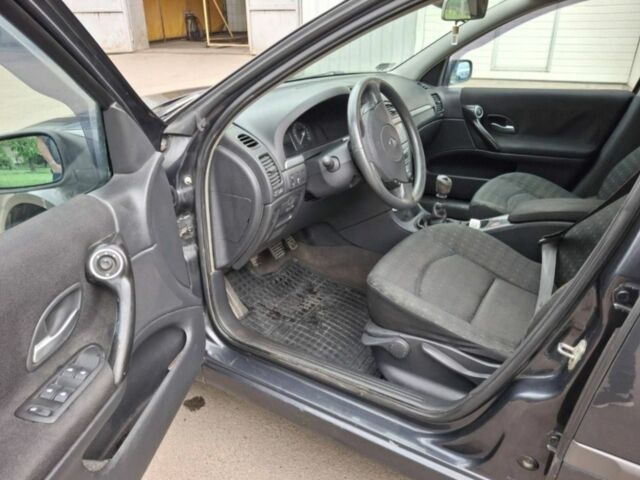 Сірий Рено Лагуна, об'ємом двигуна 1.9 л та пробігом 350 тис. км за 2800 $, фото 3 на Automoto.ua