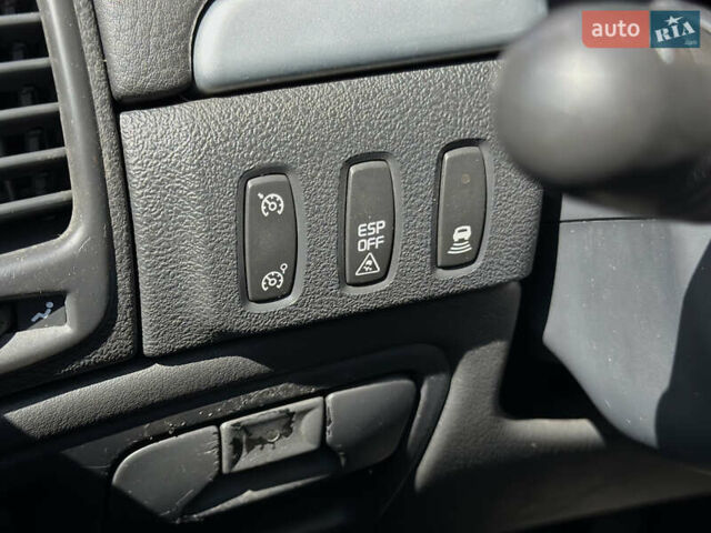 Серый Рено Лагуна, объемом двигателя 1.87 л и пробегом 287 тыс. км за 3999 $, фото 32 на Automoto.ua