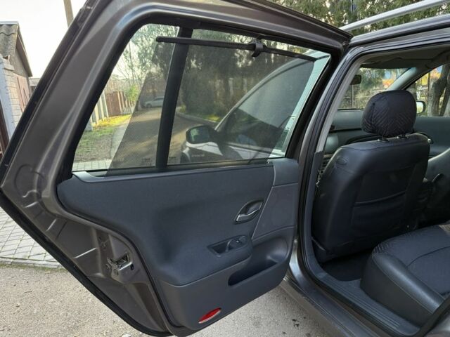 Сірий Рено Лагуна, об'ємом двигуна 1.9 л та пробігом 280 тис. км за 3800 $, фото 6 на Automoto.ua