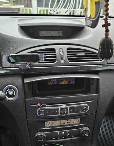 Сірий Рено Лагуна, об'ємом двигуна 2 л та пробігом 267 тис. км за 4500 $, фото 34 на Automoto.ua