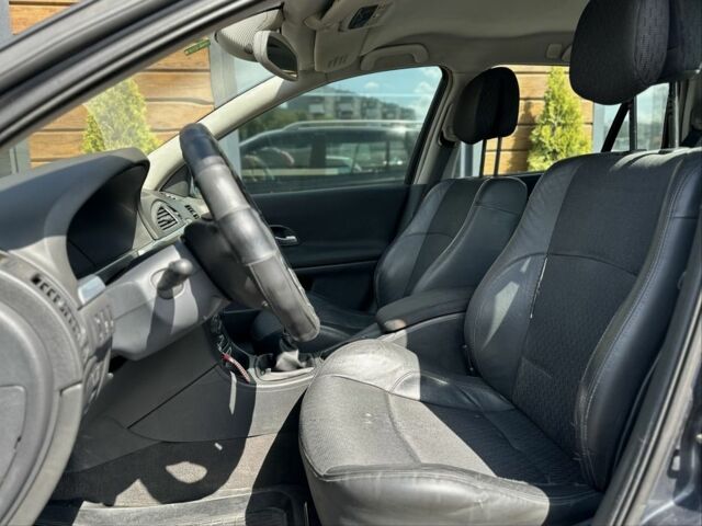 Серый Рено Лагуна, объемом двигателя 1.9 л и пробегом 287 тыс. км за 3999 $, фото 10 на Automoto.ua