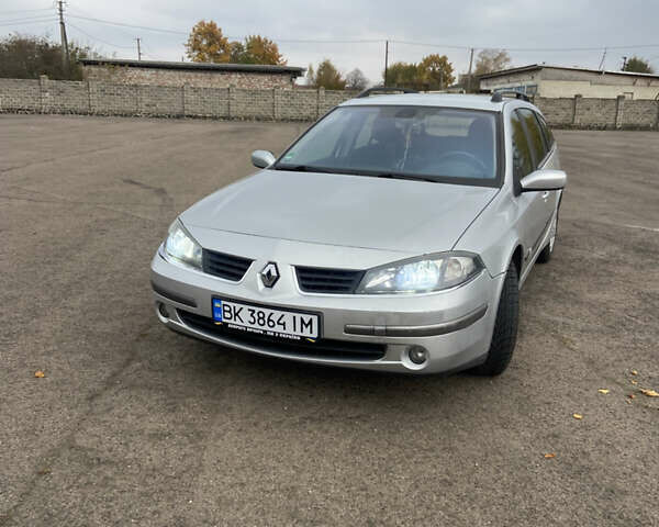 Серый Рено Лагуна, объемом двигателя 2 л и пробегом 227 тыс. км за 4200 $, фото 1 на Automoto.ua