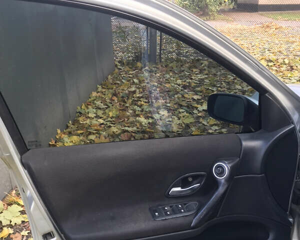 Серый Рено Лагуна, объемом двигателя 1.9 л и пробегом 410 тыс. км за 4700 $, фото 6 на Automoto.ua