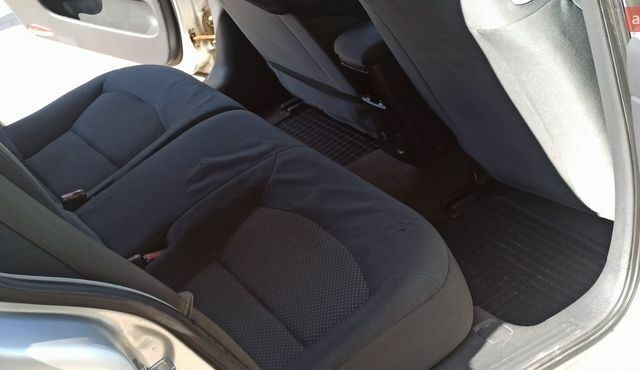 Сірий Рено Лагуна, об'ємом двигуна 1.87 л та пробігом 290 тис. км за 3000 $, фото 13 на Automoto.ua