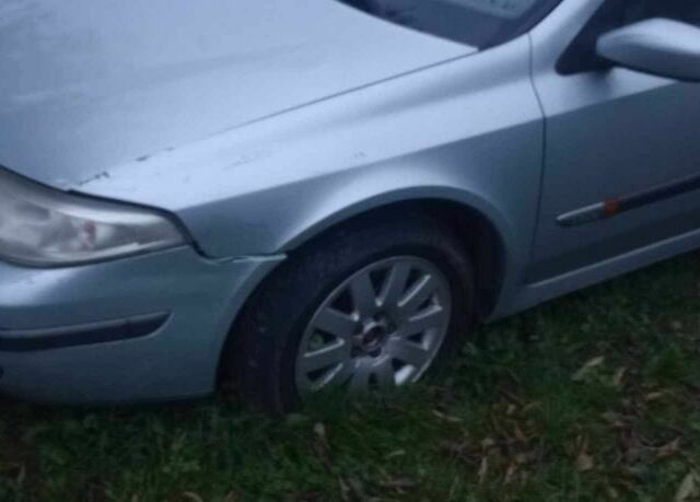 Серый Рено Лагуна, объемом двигателя 0 л и пробегом 2 тыс. км за 834 $, фото 4 на Automoto.ua