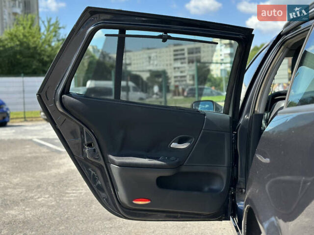 Серый Рено Лагуна, объемом двигателя 1.87 л и пробегом 287 тыс. км за 3999 $, фото 45 на Automoto.ua