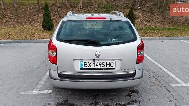 Серый Рено Лагуна, объемом двигателя 2 л и пробегом 300 тыс. км за 4700 $, фото 5 на Automoto.ua