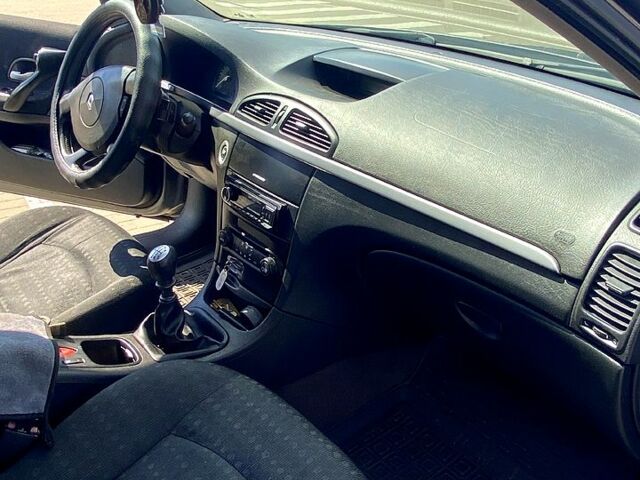 Сірий Рено Лагуна, об'ємом двигуна 19 л та пробігом 283 тис. км за 4650 $, фото 6 на Automoto.ua