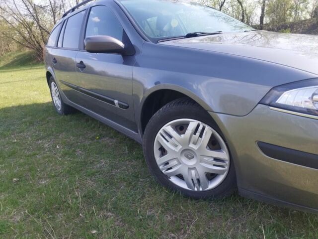 Серый Рено Лагуна, объемом двигателя 2 л и пробегом 3 тыс. км за 4650 $, фото 6 на Automoto.ua