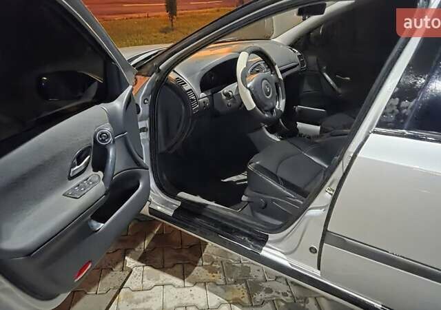 Серый Рено Лагуна, объемом двигателя 1.9 л и пробегом 327 тыс. км за 3400 $, фото 2 на Automoto.ua