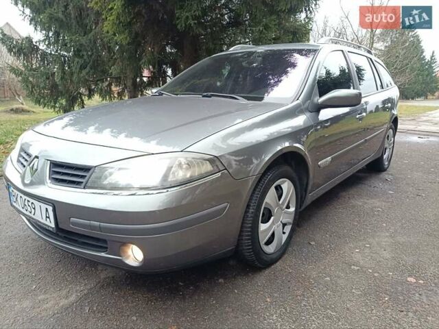 Серый Рено Лагуна, объемом двигателя 2 л и пробегом 232 тыс. км за 5350 $, фото 31 на Automoto.ua