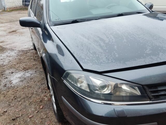 Серый Рено Лагуна, объемом двигателя 0 л и пробегом 291 тыс. км за 4350 $, фото 6 на Automoto.ua