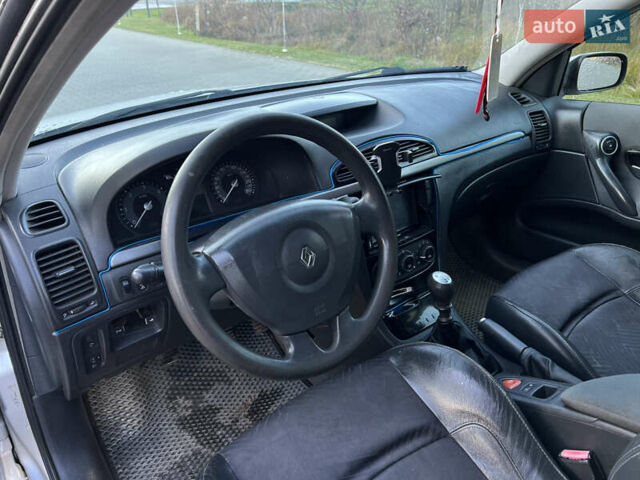 Серый Рено Лагуна, объемом двигателя 1.9 л и пробегом 300 тыс. км за 3200 $, фото 12 на Automoto.ua