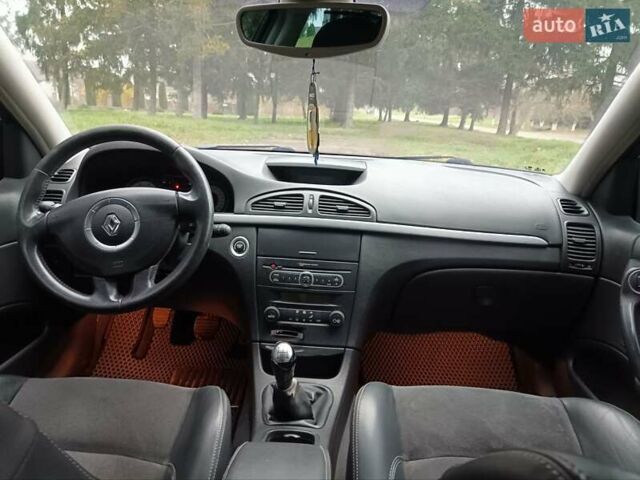 Серый Рено Лагуна, объемом двигателя 2 л и пробегом 232 тыс. км за 5350 $, фото 6 на Automoto.ua